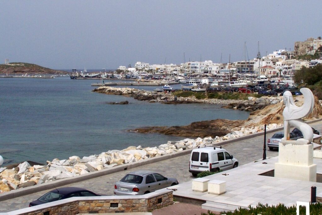 Βόλτα από το λιμάνι μέχρι την παραλία του Αγίου Γεωργίου